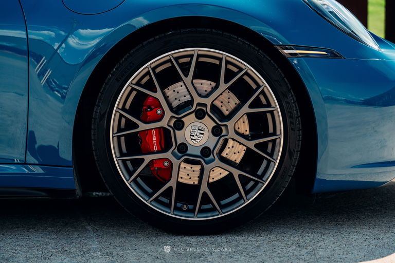 Porsche 992 Carrera 4S