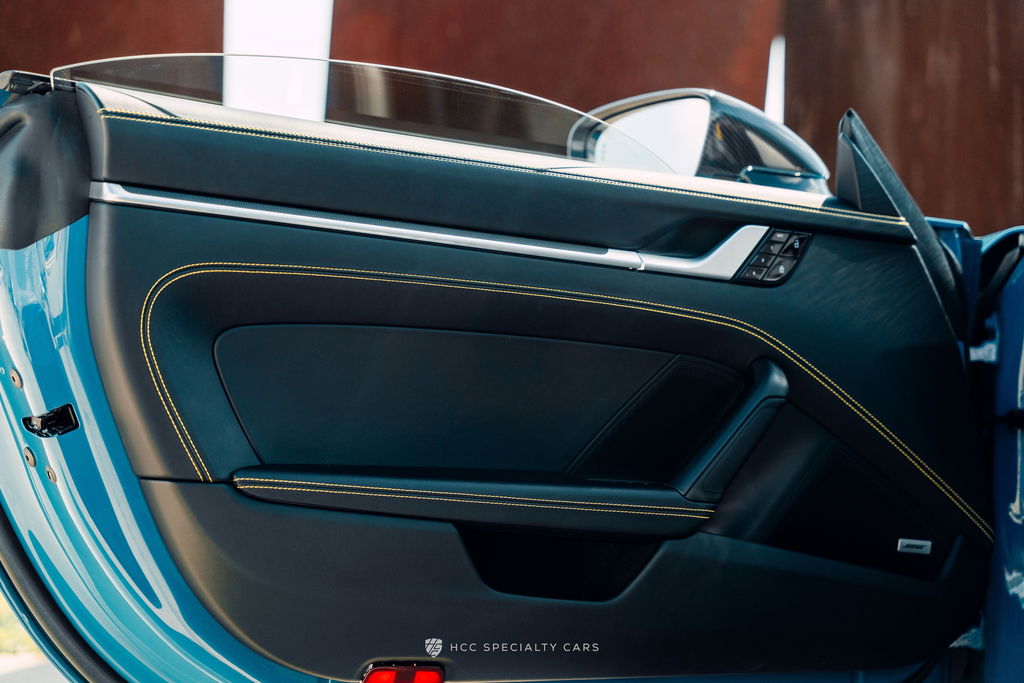 Porsche 992 Carrera 4S