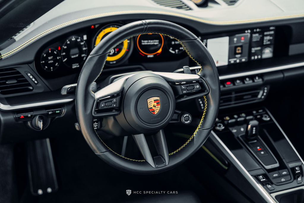 Porsche 992 Carrera 4S