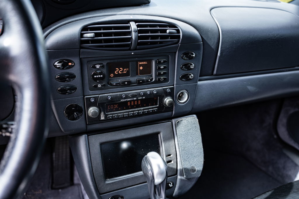 Porsche 996 Carrera 4