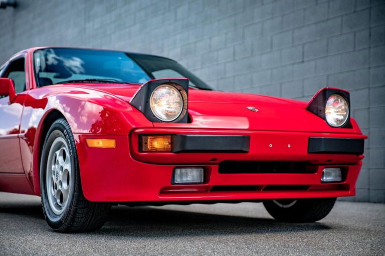 Porsche 944 Coupé