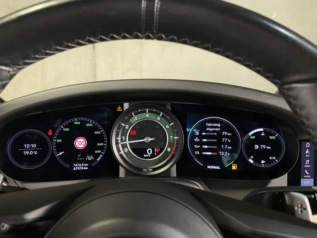 Porsche 992 Carrera 4S