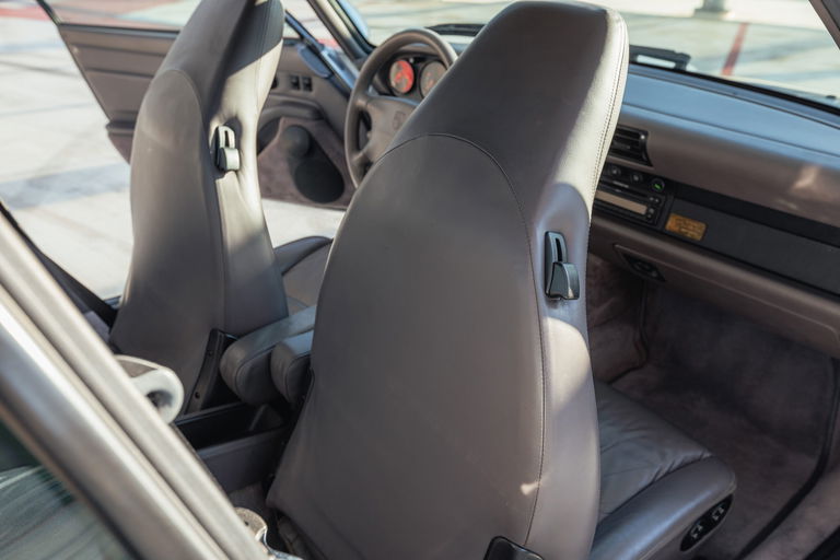 Porsche 993 Carrera 4S