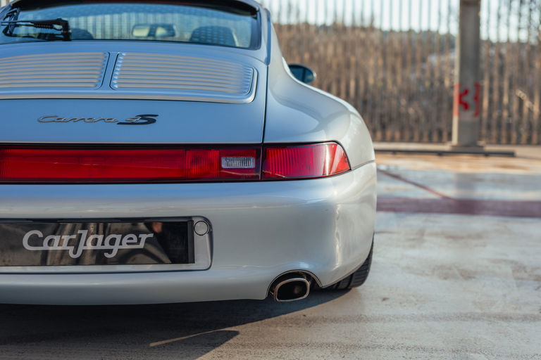 Porsche 993 Carrera 4S