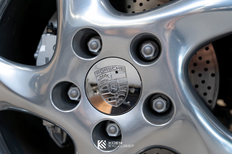 Porsche 996 Carrera 4 Millennium Edition