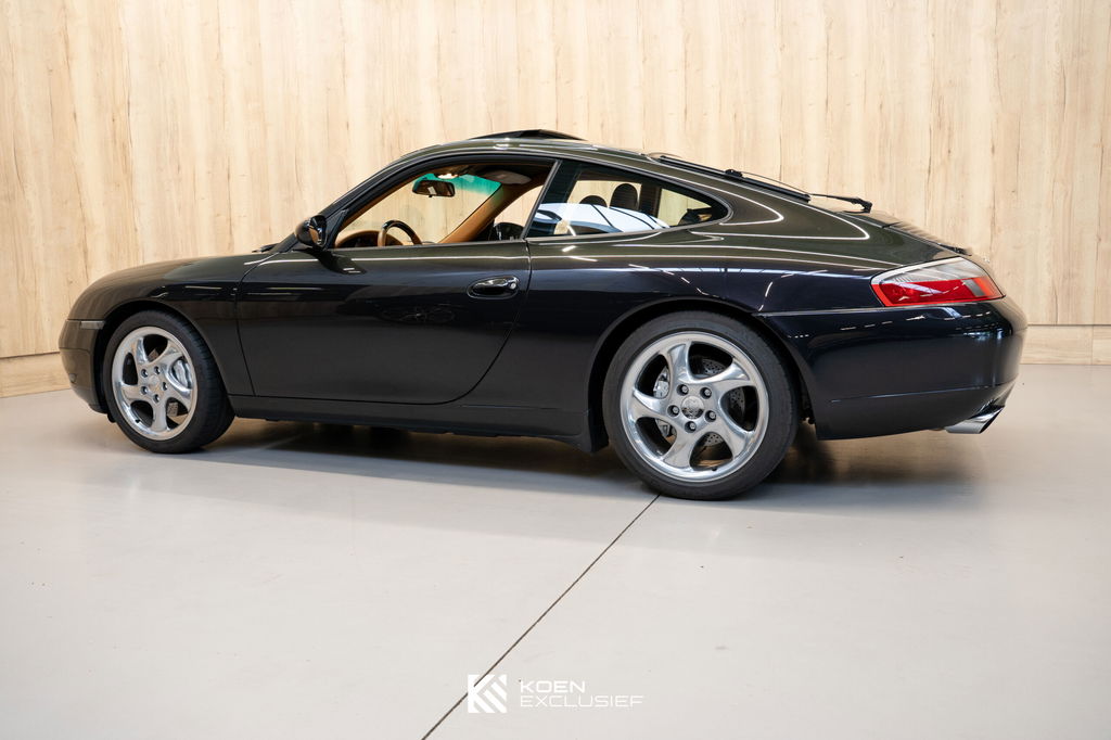 Porsche 996 Carrera 4 Millennium Edition