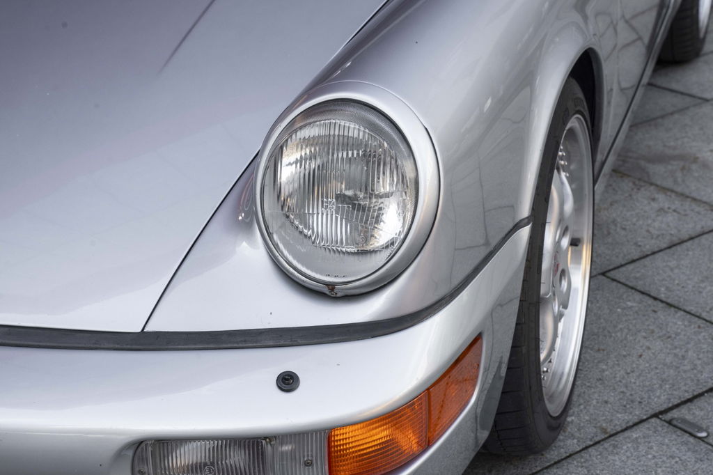 Porsche 964 Carrera 4