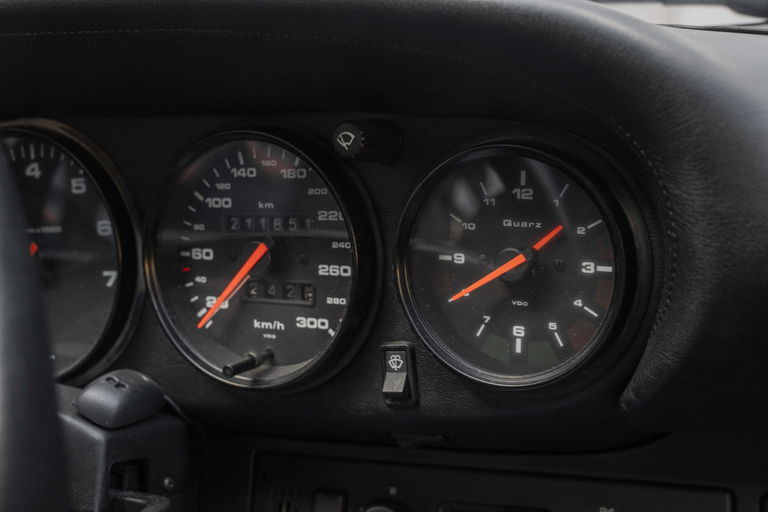 Porsche 964 Carrera 4