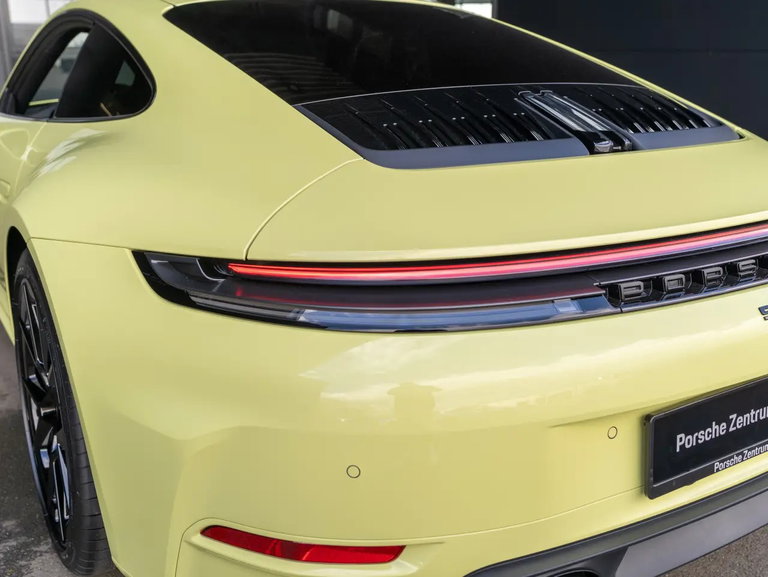 Porsche 992.2 Carrera