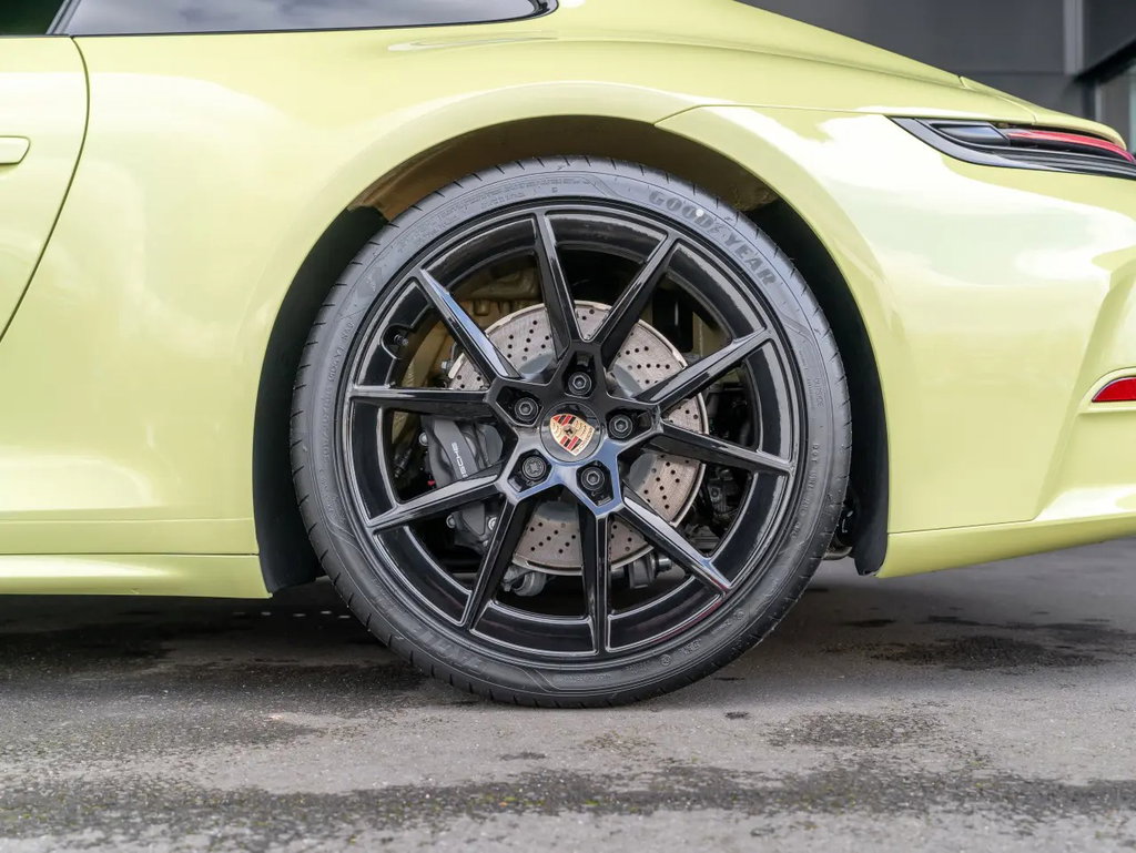 Porsche 992.2 Carrera