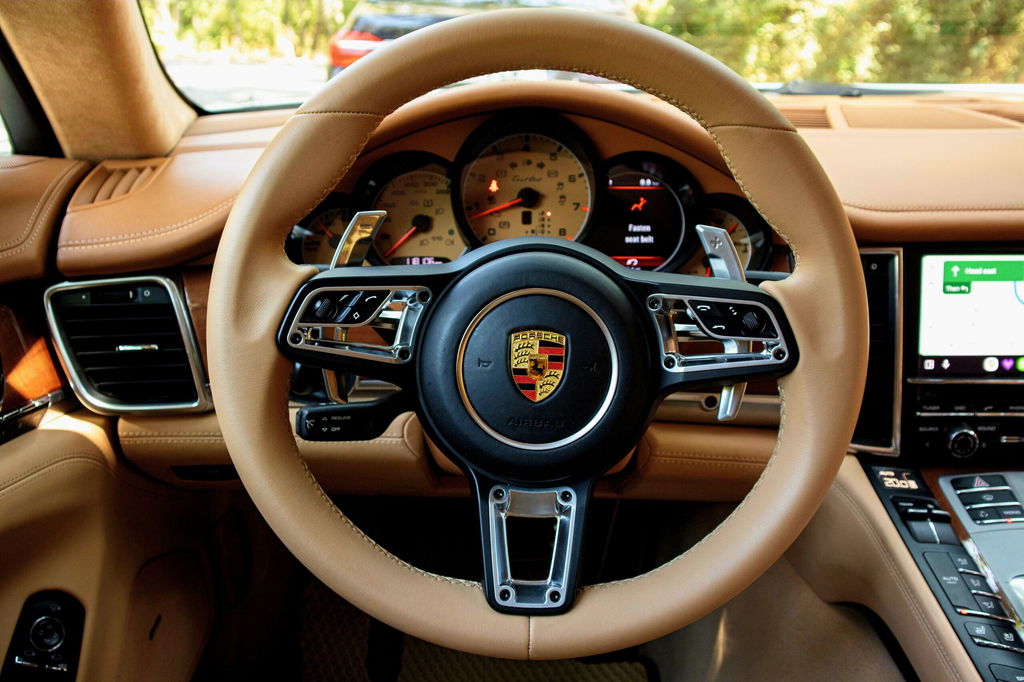Porsche Panamera Turbo