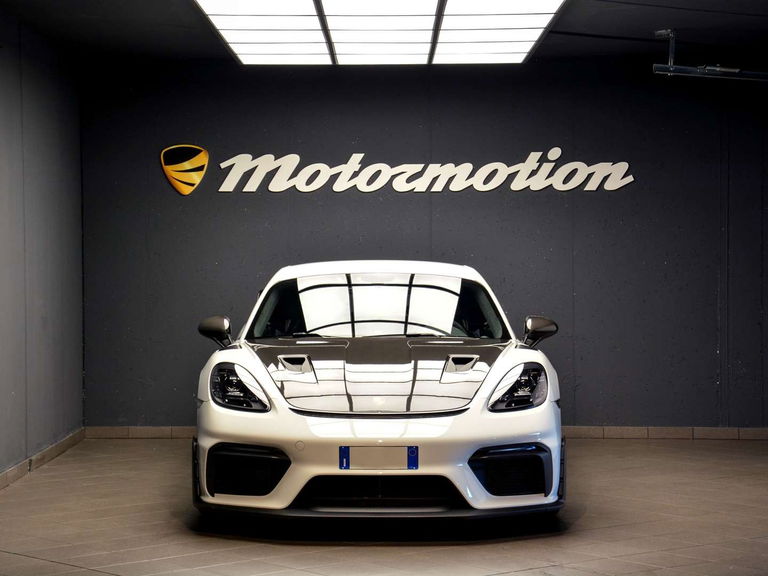 Porsche 718 Cayman GT4 RS