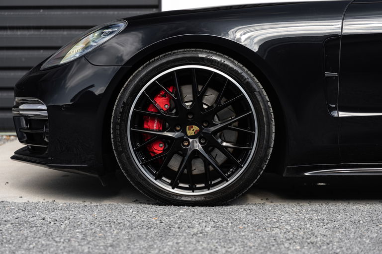 Porsche Panamera Turbo