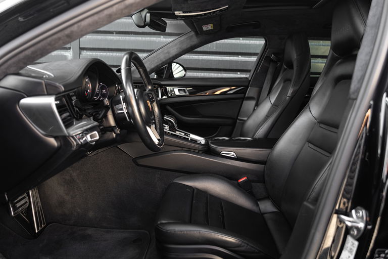 Porsche Panamera Turbo
