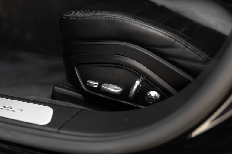 Porsche Panamera Turbo