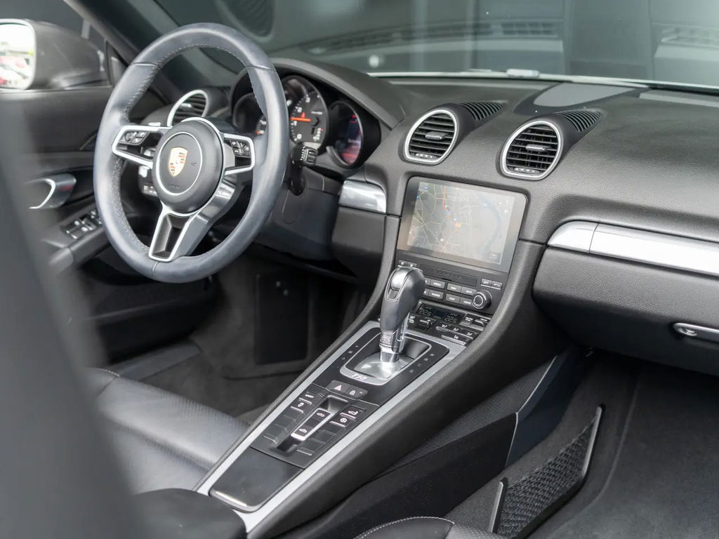 Porsche 718 Boxster