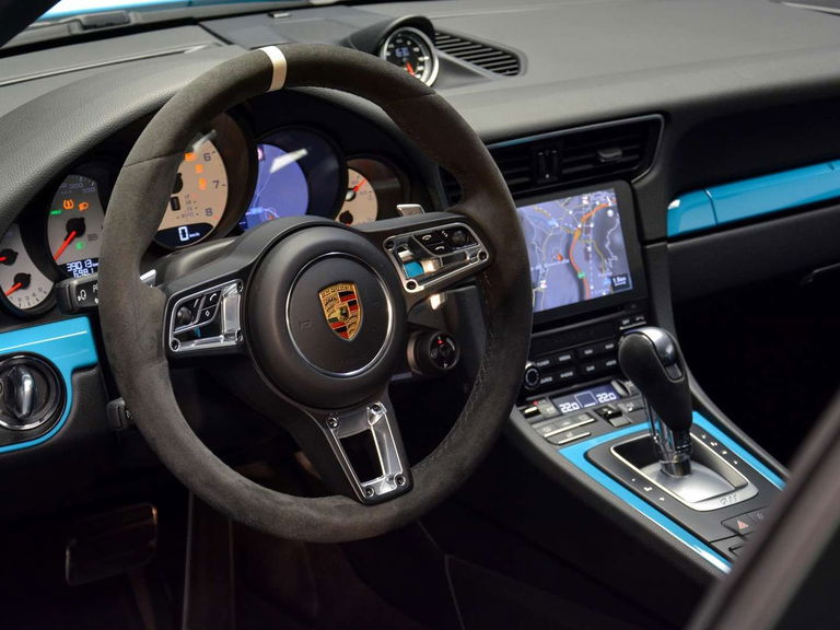 Porsche 991.2 Carrera GTS