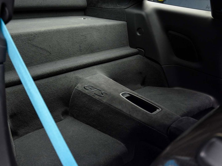 Porsche 991.2 Carrera GTS