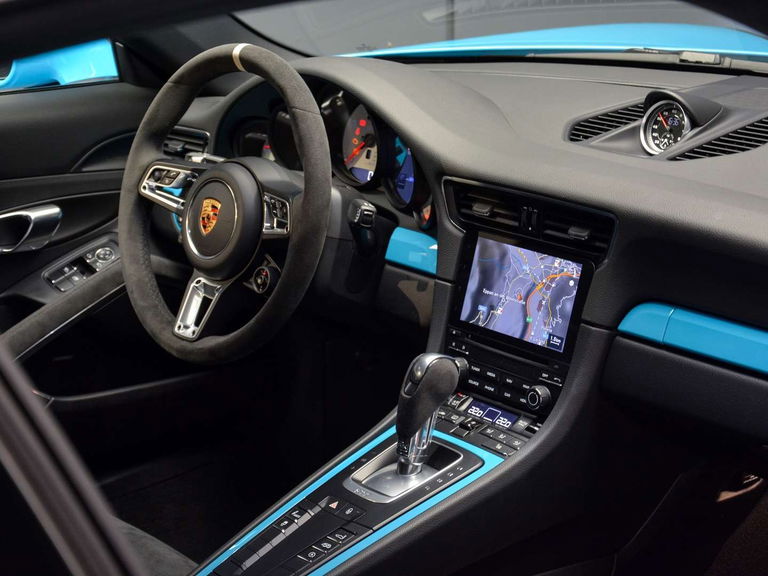 Porsche 991.2 Carrera GTS