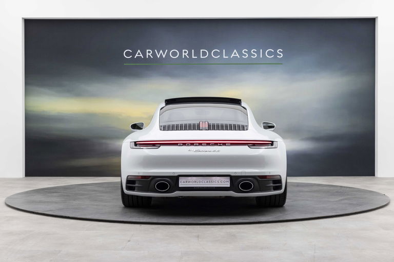 Porsche 992 Carrera 4S