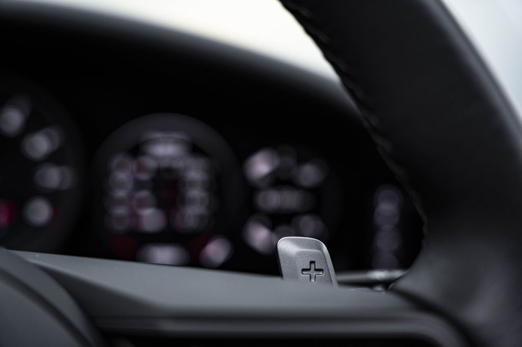 Porsche 992 Carrera