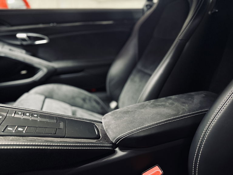 Porsche 718 Cayman GTS