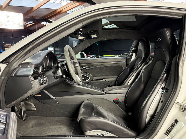 Porsche 991.2 Carrera 4 GTS