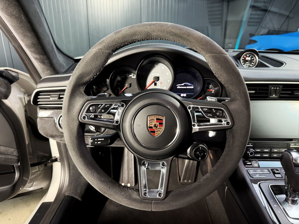 Porsche 991.2 Carrera 4 GTS