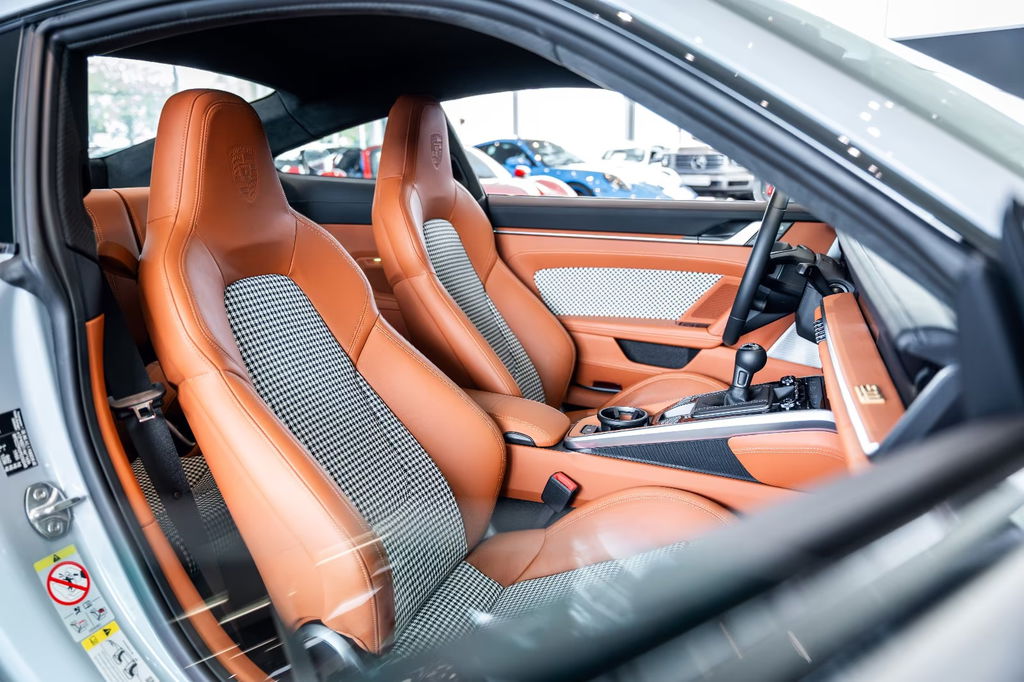 Porsche 992 Sport Classic