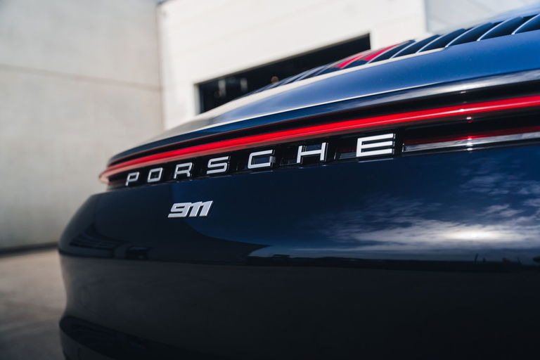 Porsche 992 Belgian Legend Edition
