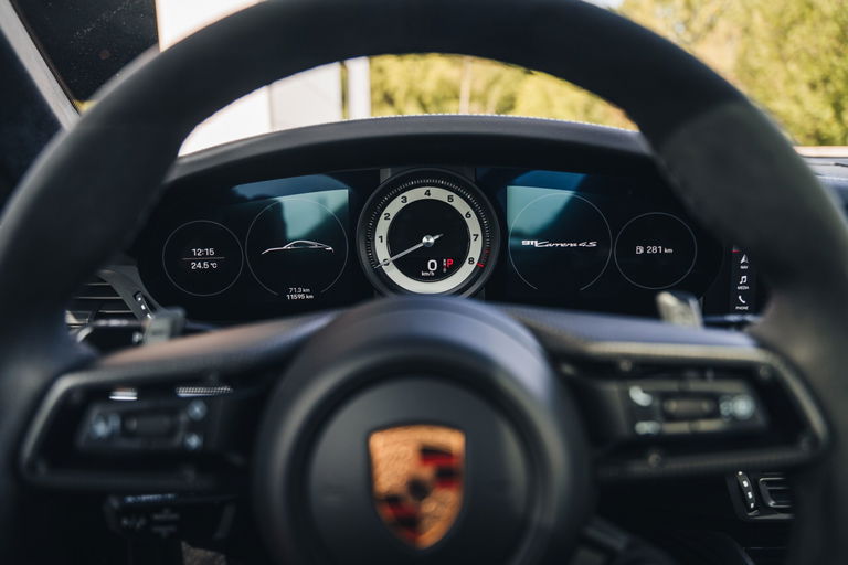 Porsche 992 Belgian Legend Edition