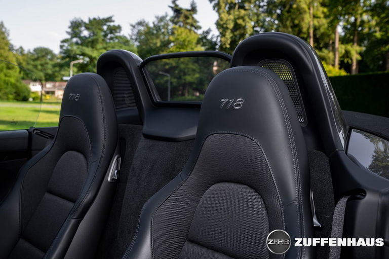 Porsche 718 Boxster T