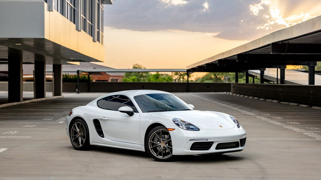 Porsche 718 Cayman