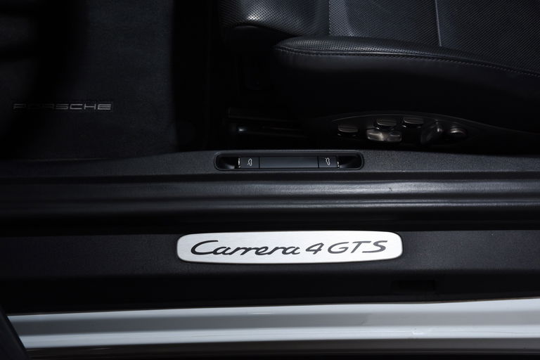 Porsche 991.2 Carrera 4 GTS