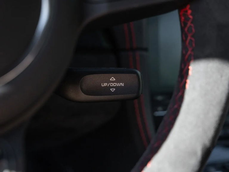 Porsche 718 Cayman GT4