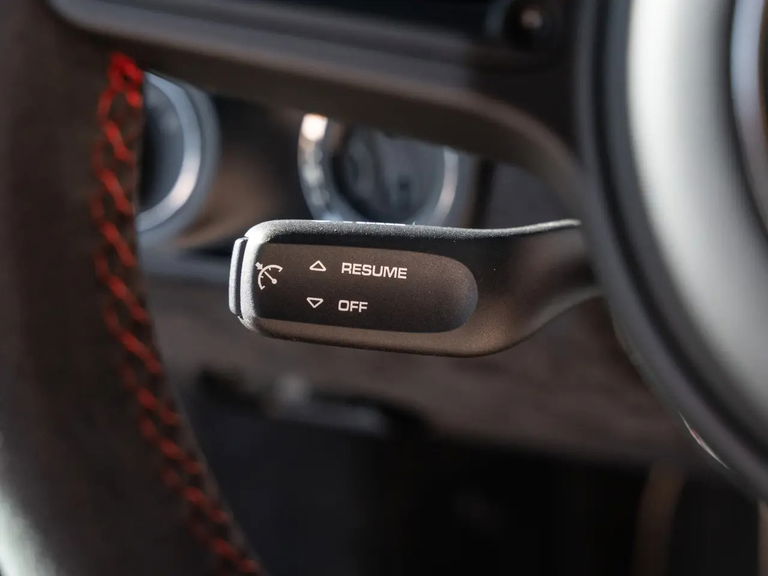 Porsche 718 Cayman GT4