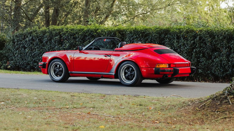 Porsche 911 Carrera 3.2 Speedster