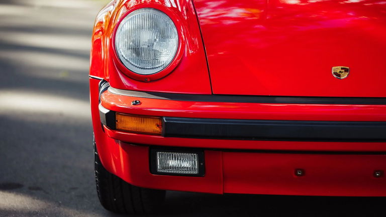 Porsche 911 Carrera 3.2 Speedster