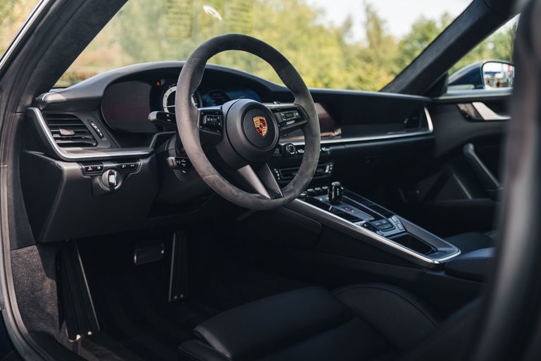 Porsche 992 Belgian Legend Edition