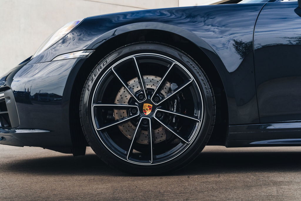 Porsche 992 Belgian Legend Edition