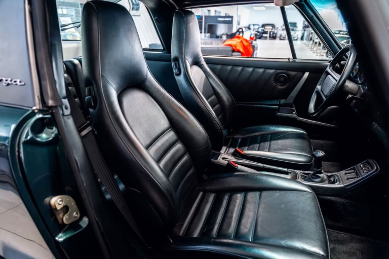 Porsche 964 Carrera 4