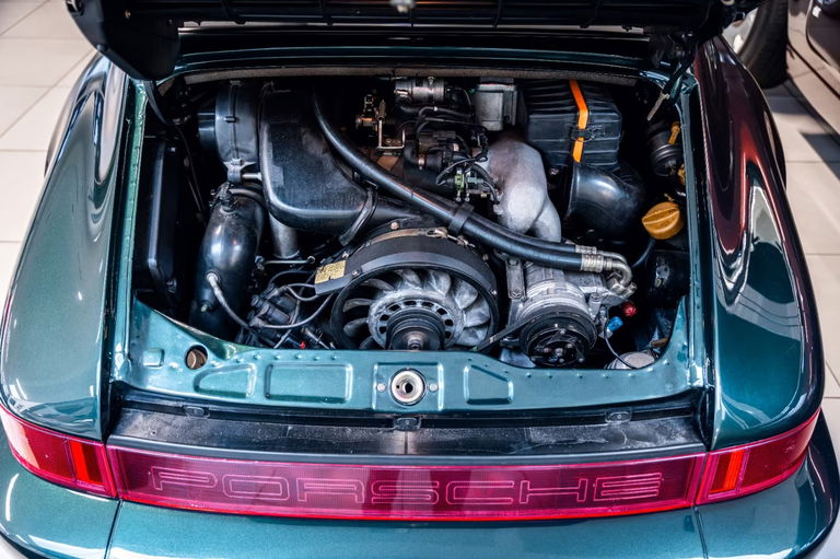 Porsche 964 Carrera 4