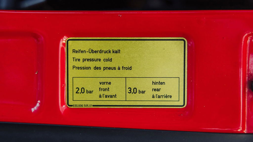 Porsche 911 Carrera 3.2 Speedster