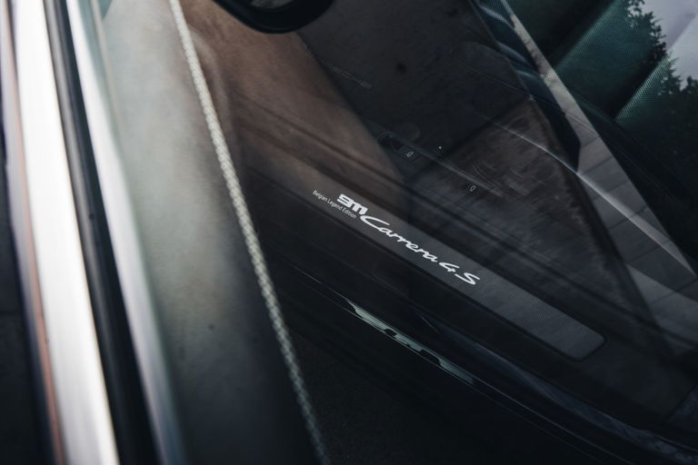 Porsche 992 Belgian Legend Edition