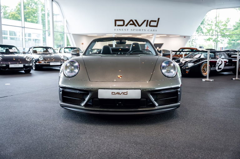 Porsche 992 Carrera GTS