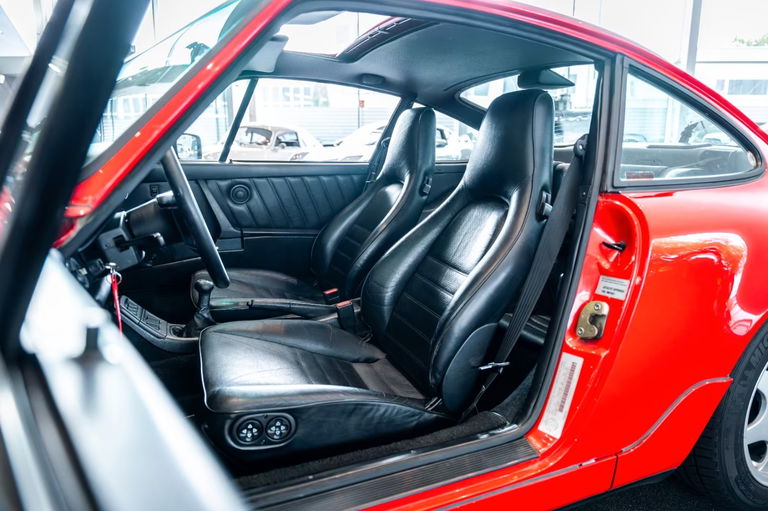 Porsche 964 Carrera 4