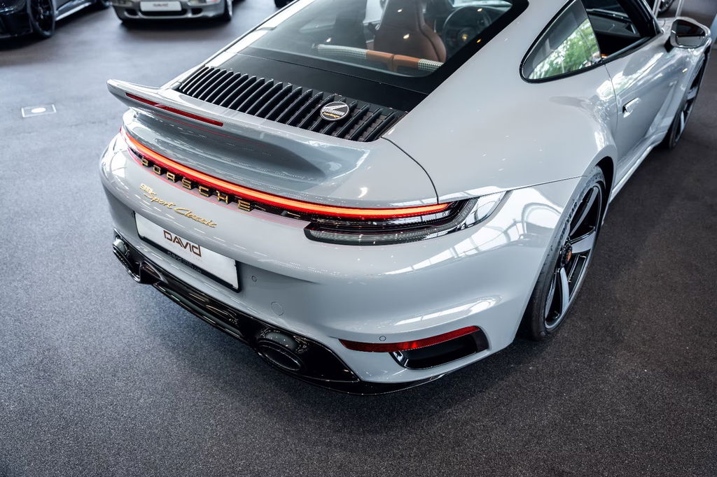 Porsche 992 Sport Classic