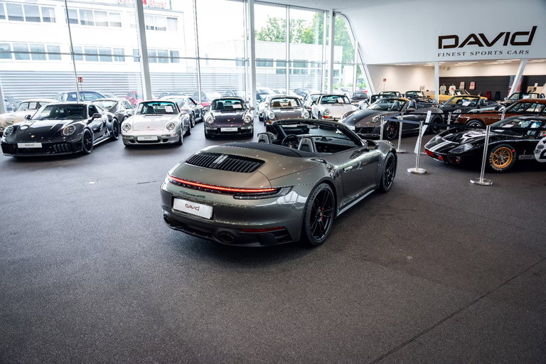 Porsche 992 Carrera GTS