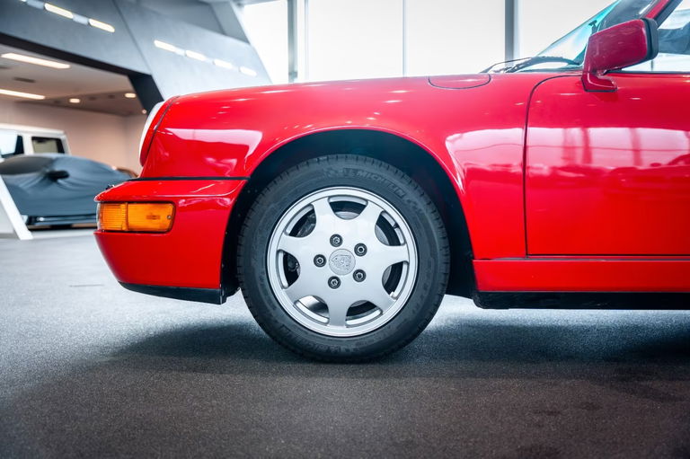 Porsche 964 Carrera 4