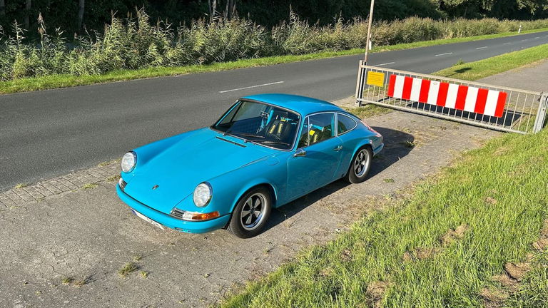 Porsche 911 Backdate